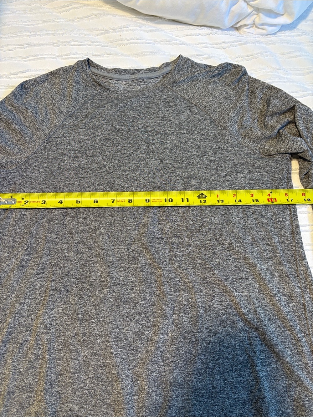 Lululemon License to Train Classic Fit Gray Long Sleeve Crewneck Top (size 4) - Picture 5 of 9